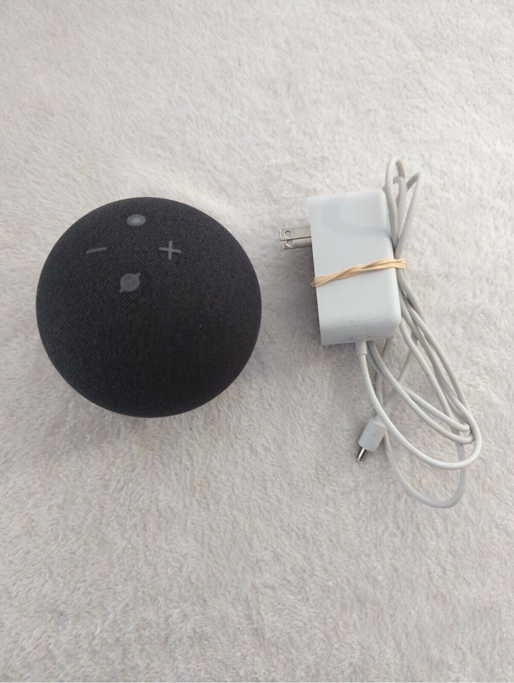 Amazon Echo Dot (4th Gen) Smart Speaker with Alexa - Charcoal Black B7W64El
